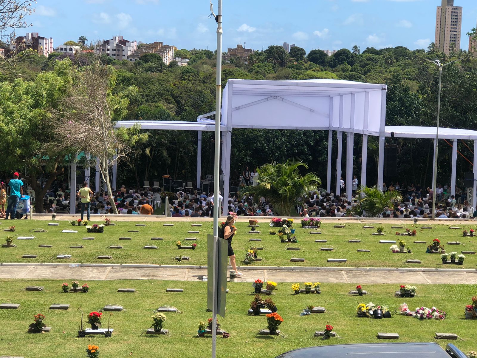 Cemitérios de Natal têm movimentação intensa neste Dia de Finados - Ponta  Negra News