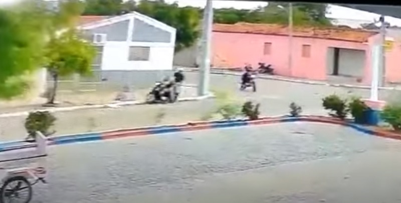 Vídeo: Câmera de segurança flagra acidente com moto no interior do RN - Ponta  Negra News