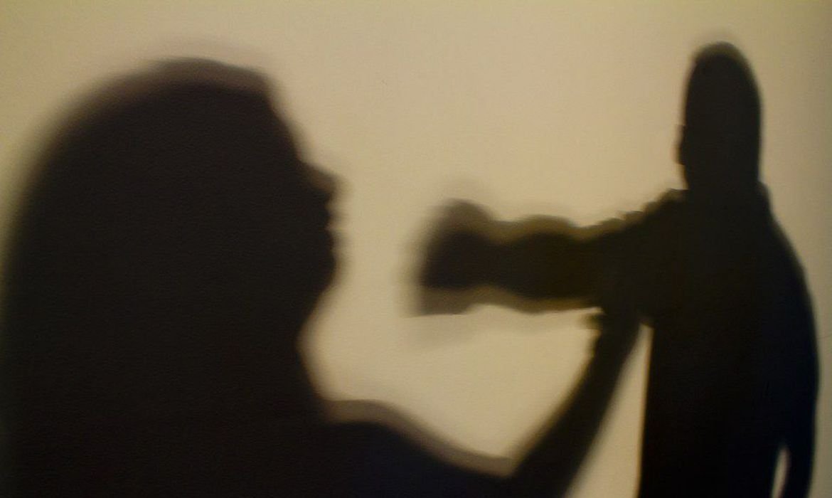 Viol&ecirc;ncia: medida protetiva parcial pode dificultar quebra de ciclo.  Entenda! - Ponta Negra News